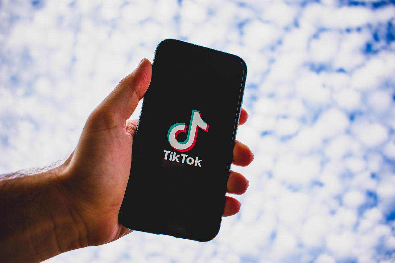 TikTok İzlenme Satın Almanın Avantajları ve Önemli İpuçları